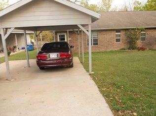 412 NE B St, Bentonville, AR 72712