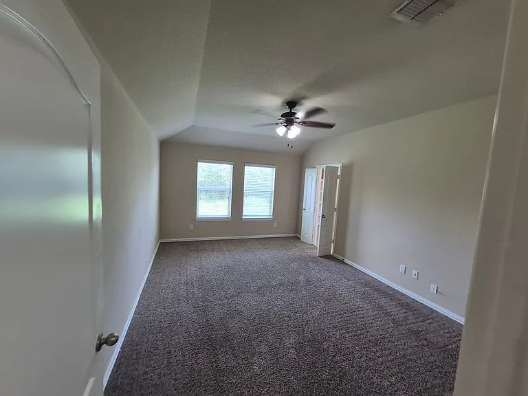 8915 Audubon Park — Photo 33