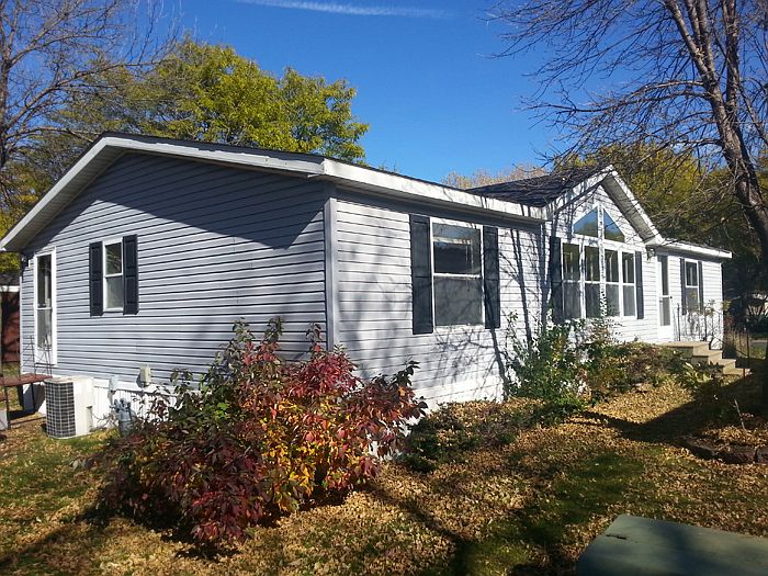1st image of 9528 Pierce St NE