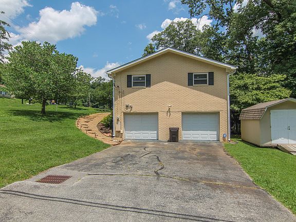 4th image of 4400 Mockingbird Ln