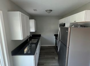 303 W 7th St #A, Eldon, MO 65026