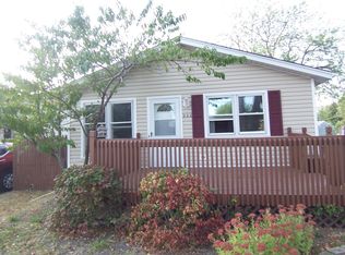 326 Lawn Ter, Round Lake, IL 60073