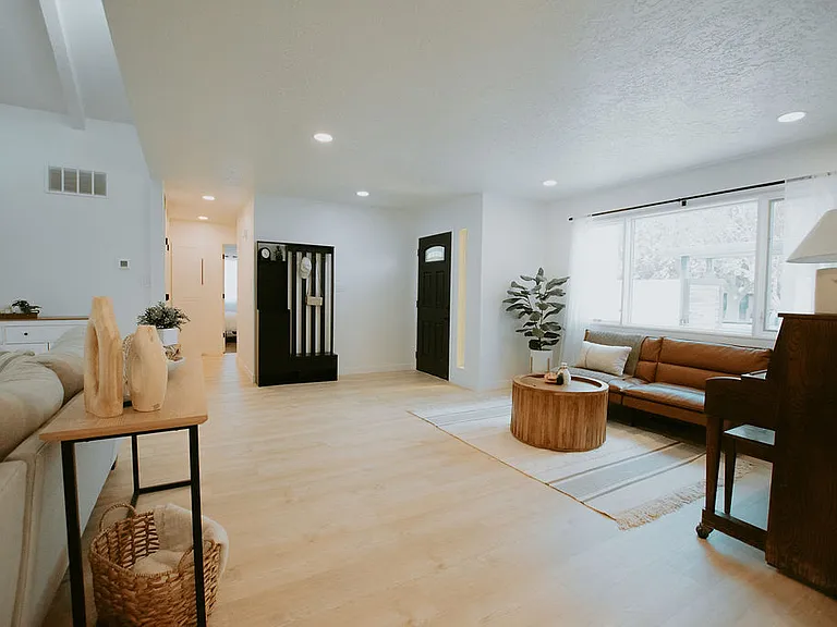 9514 Avenida Del Oso NE — Photo 21