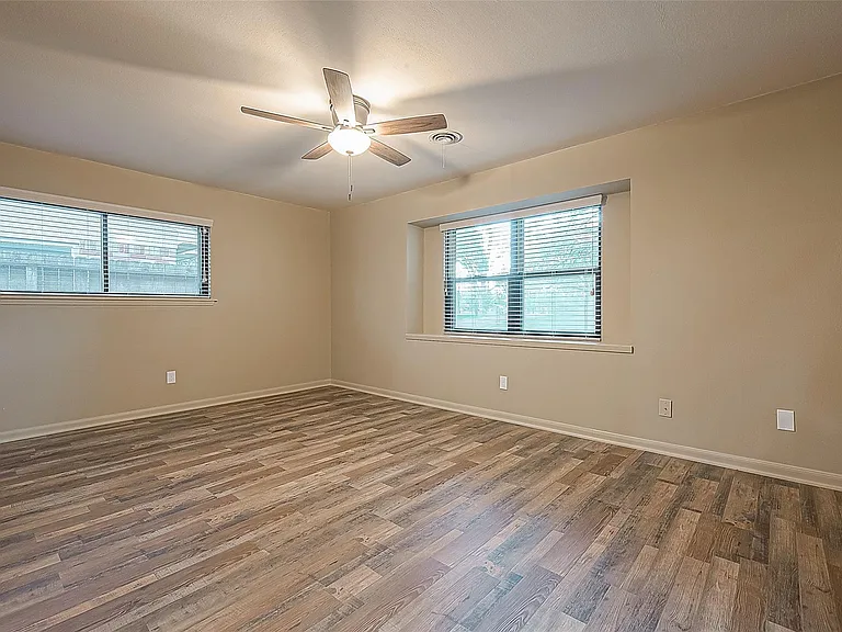 722 Venice St — Photo 18