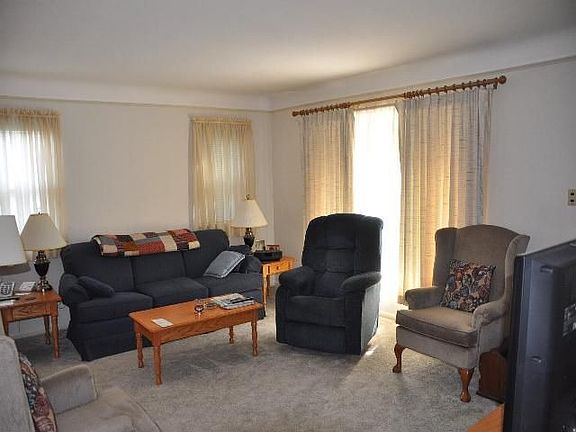 2nd image of 10700 Richard Dr