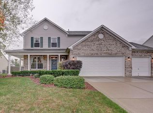 11039 Bear Hollow Dr, Indianapolis, IN