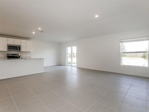 3rd image of 2718 Pennachio Dr #2718