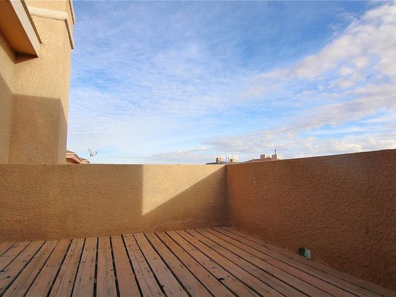 3rd image of 721 Paseo Sereno Dr