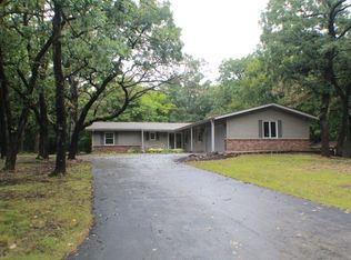 6811 Woodcrest Pkwy, Rockford, IL 61109