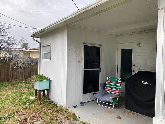 4th image of 10 Silk Oaks Dr