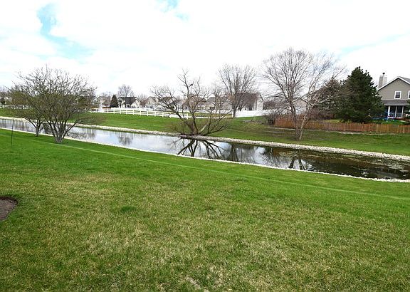 3rd image of 2212 Rossiter Pkwy