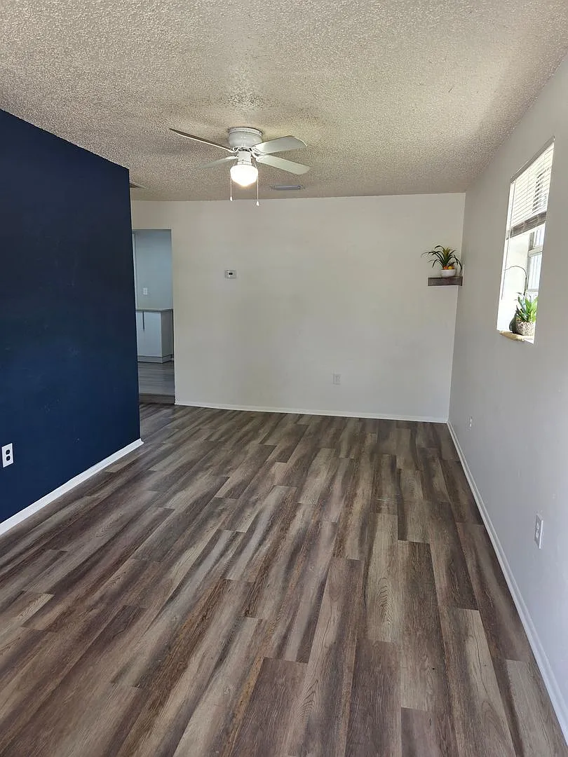 All-Inclusive Living in West Bradenton 1BD/1BA Utilities, Lawn Care & Pets Welcome — Photo 4