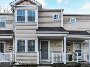 18 Hancock Cmns, Yaphank, NY 11980