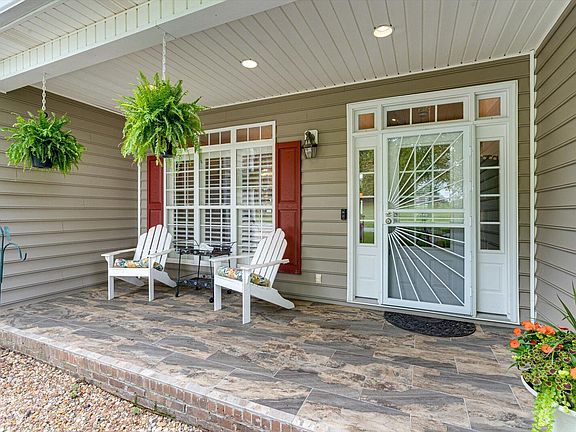3rd image of 362 Windmill Ln