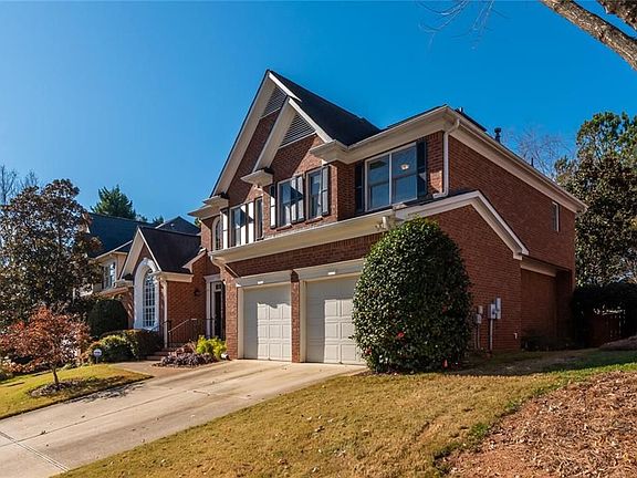 3rd image of 3281 Millwood Trl SE
