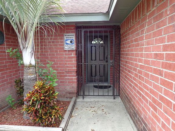 2nd image of 1805 Calle Tulipan