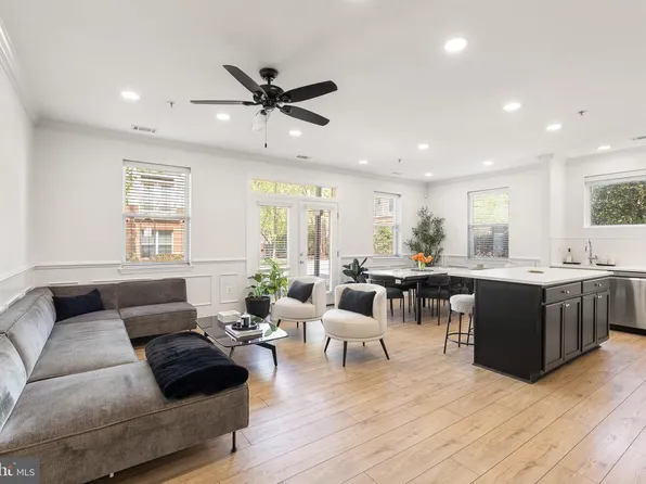 9486 Virginia Center Blvd Unit 2, Vienna, VA 22181