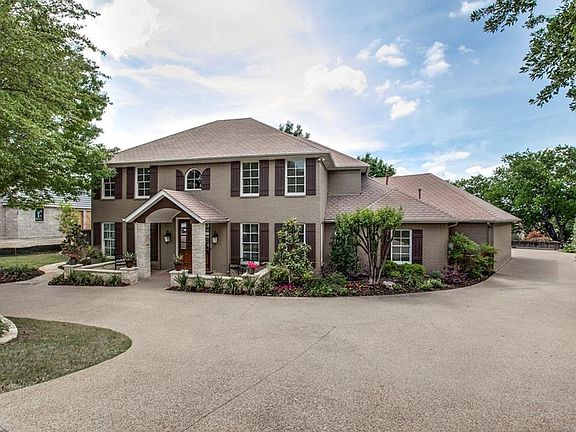 2nd image of 6608 Long Cove Ct