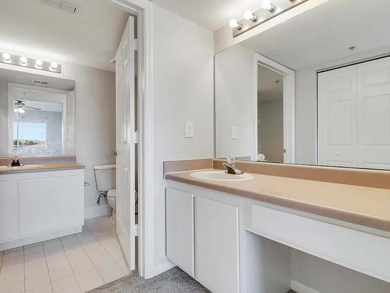 141 SW Palm Dr #306 — Photo 13
