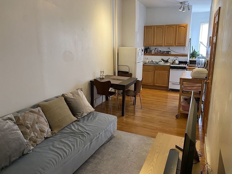 1st image of 388 17th St #2R