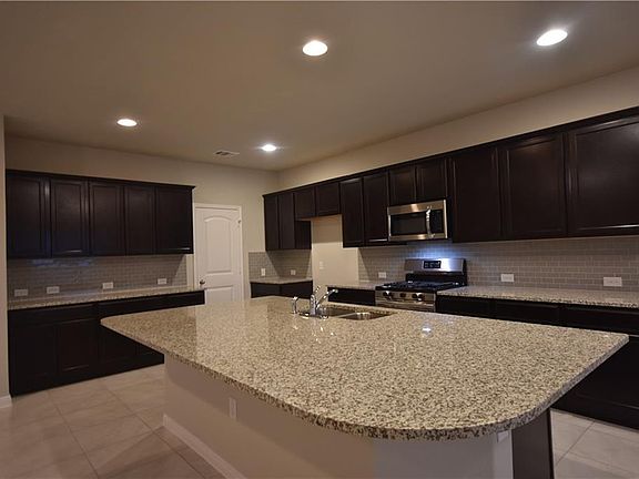 3rd image of 1157 La Conterra Blvd
