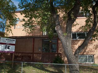 387 Edison Ave #16, Winnipeg, MB R2G0L9