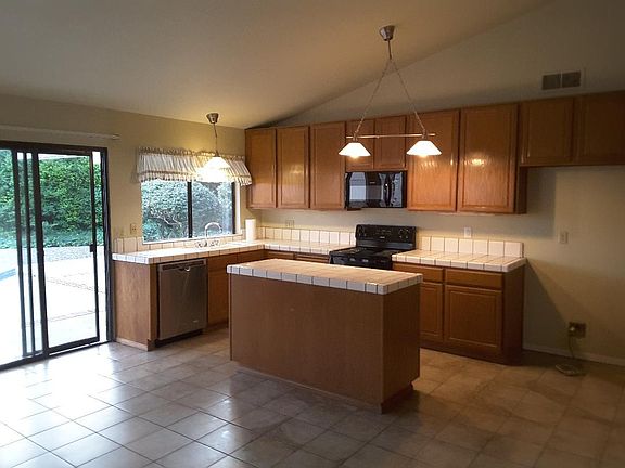 2nd image of 11479 Cloudcrest Dr