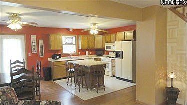 4th image of 624 Duke Cir