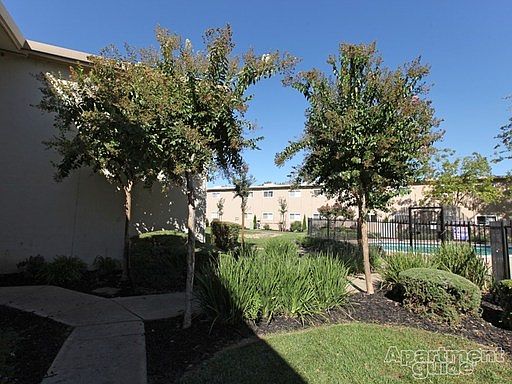 1st image of 2081 W La Loma Dr APT 125