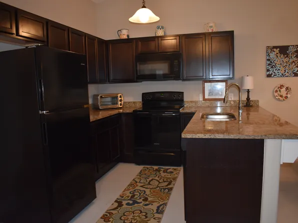 3338 E Sunflower Dr, Derby, KS 67037