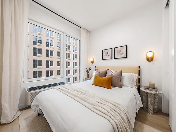 5th image of 540 Atlantic Ave #633