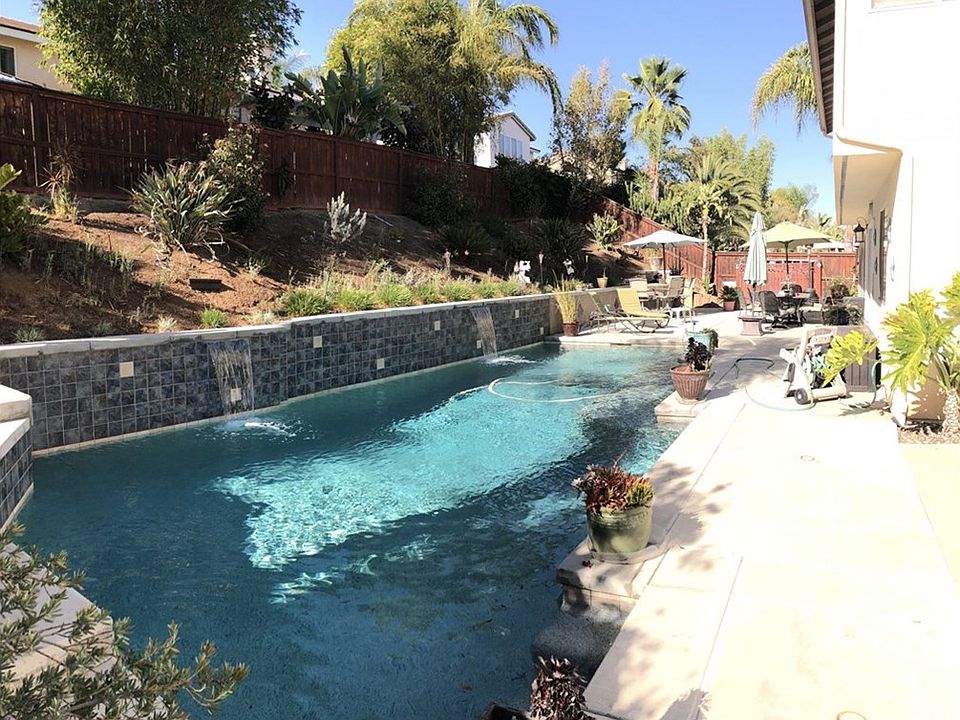 2nd image of 27798 Canyon Hills Way