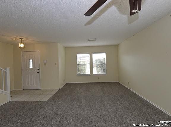 4th image of 1636 Jasmine Dr