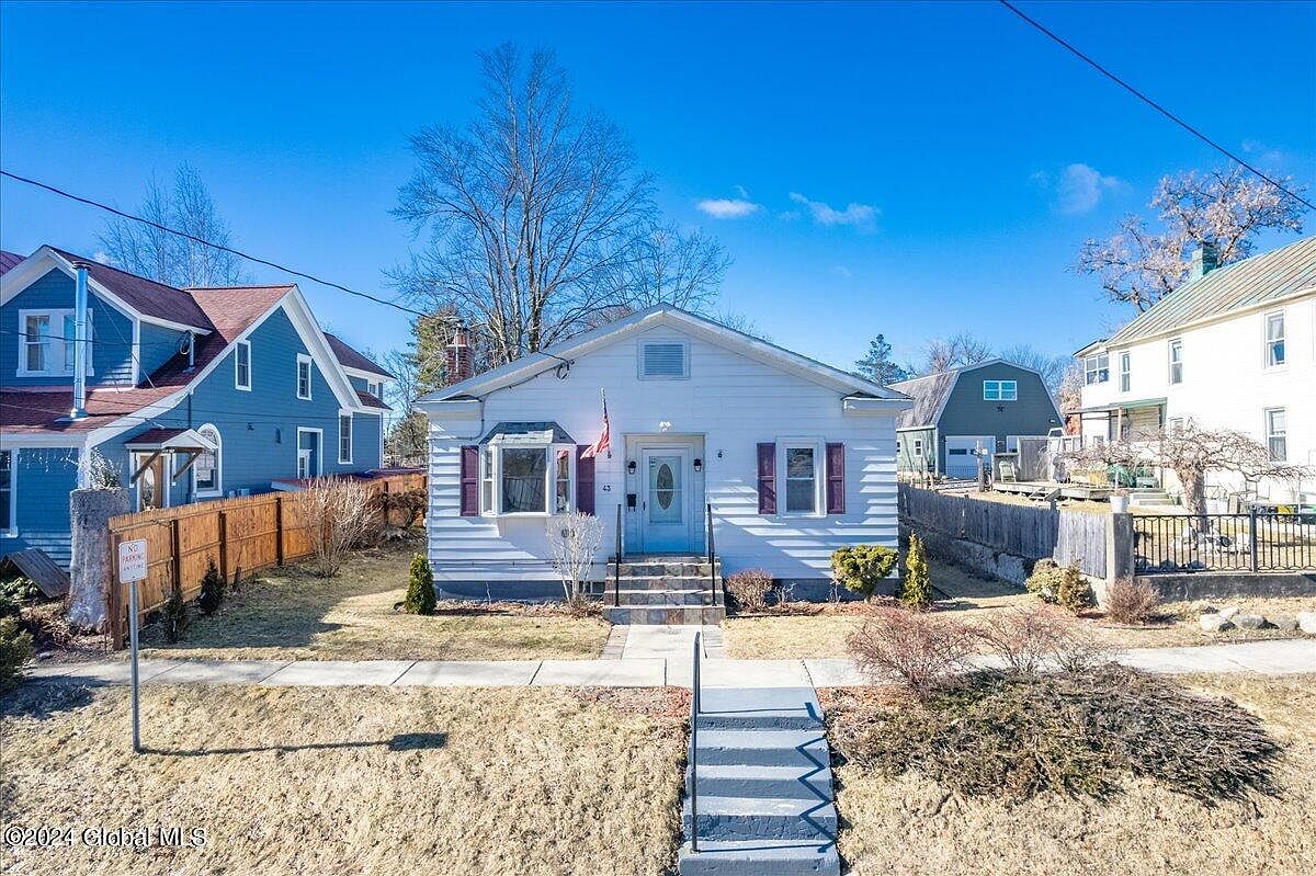 1st image of 43 Benedict Street