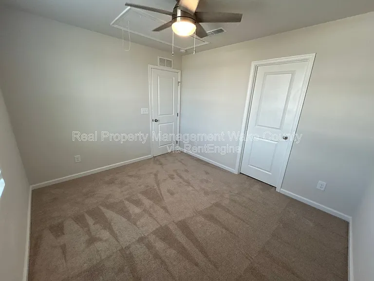 262 Hunting Wood Dr — Photo 19