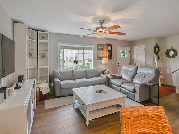 4th image of 11894 Brier Patch Court