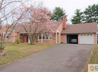 7 Lebed Dr, Somerset, NJ 08873