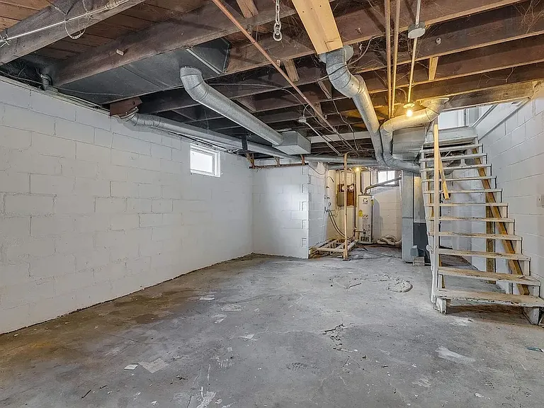 2209 Farnam St — Photo 2