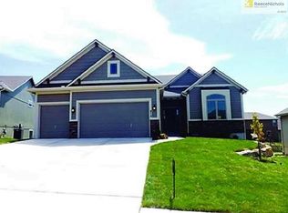 802 S Franklin St, Raymore, MO 64083
