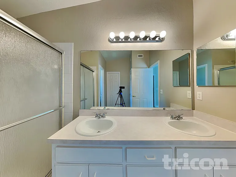 7641 Manor Dr — Photo 7