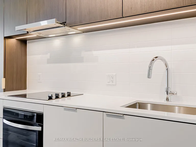 89 Church St #1208 — Photo 5