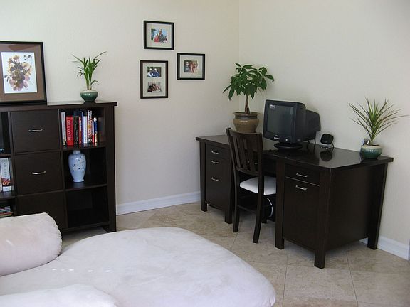 office / lounge room