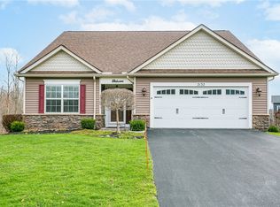 2132 Mykola Rd S, Walworth, NY 14568