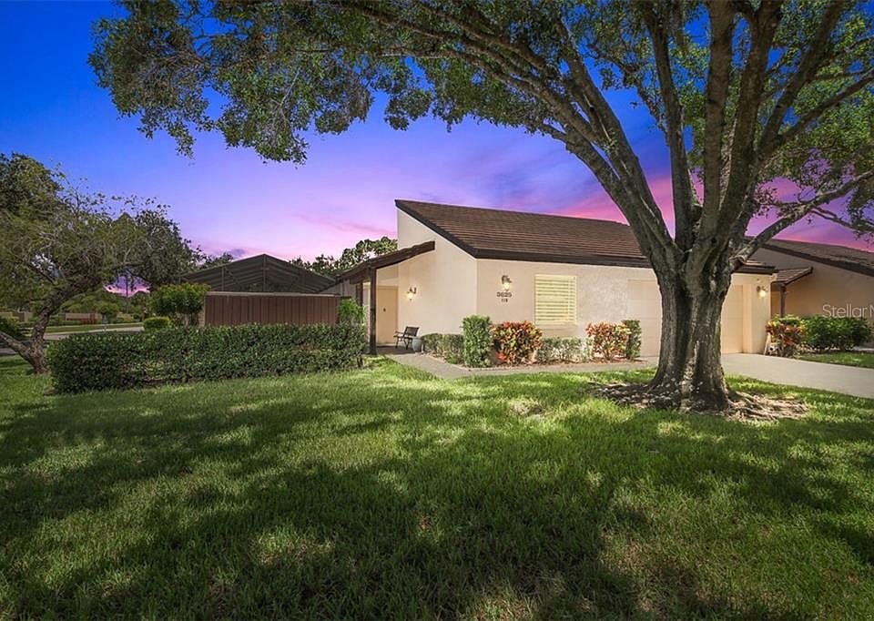 1st image of 3625 Glen Oaks Manor Dr