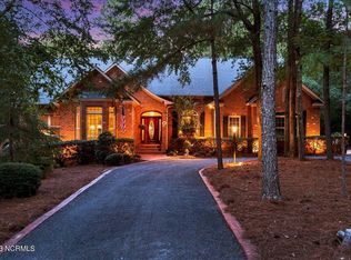 9 Village Ln, Pinehurst, NC 28374