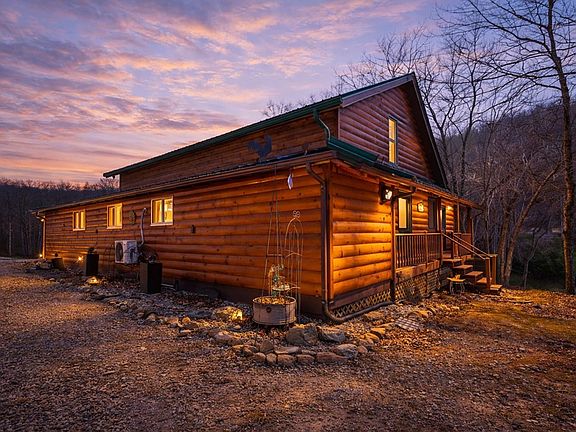 2nd image of 28 Wood Ln