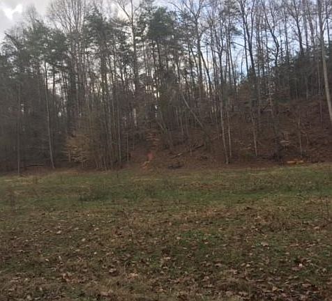2nd image of 386 Ashley Brook Dr