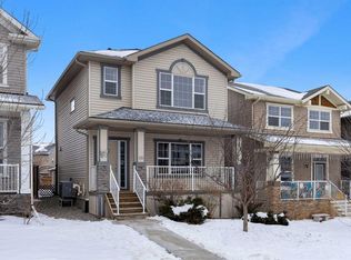 58 SE Nolanfield Hts NW, Calgary, AB T3R 0M2