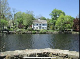 8 Grove St, Sandwich, MA 02563