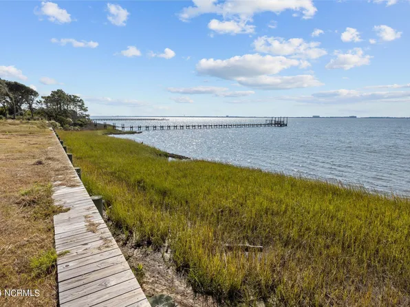 104 Gales Landing, Newport, NC 28570